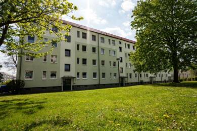 Wohnung zur Miete 309 € 3 Zimmer 61,8 m² 3. Geschoss frei ab 31.07.2025 German-Titow-Str. 25 Aschersleben Aschersleben 06449