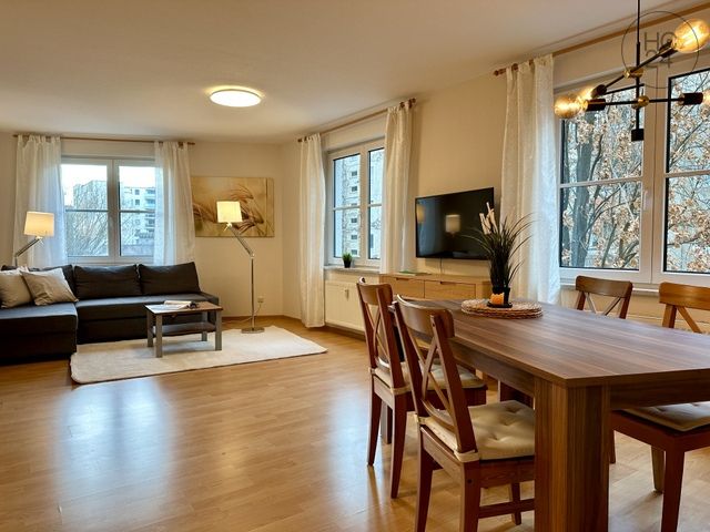 Wohnung zur Miete Wohnen auf Zeit 1.250 € 2 Zimmer 58 m²<br/>Wohnfläche ab sofort<br/>Verfügbarkeit Zentrum - West Leipzig 04109