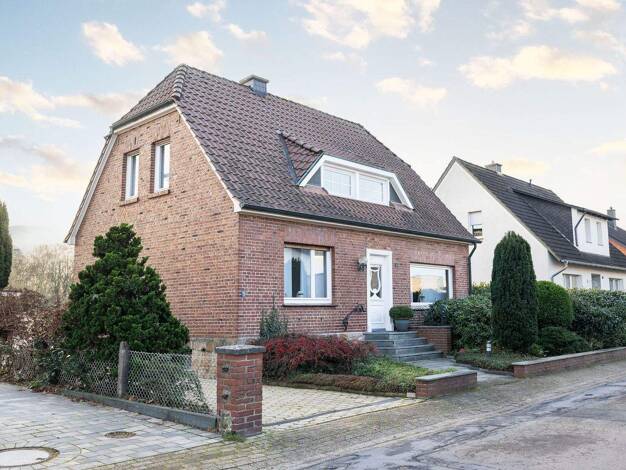 Einfamilienhaus zum Kauf 372.000 € 7 Zimmer 158 m² 1.420 m² Grundstück frei ab 01.04.2026 Stadt Ibbenbüren 49477
