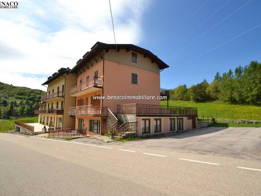 Laden zum Kauf 125.000 € 2 Zimmer 188 m² Verkaufsfläche Via Prada San Zeno di Montagna 37010