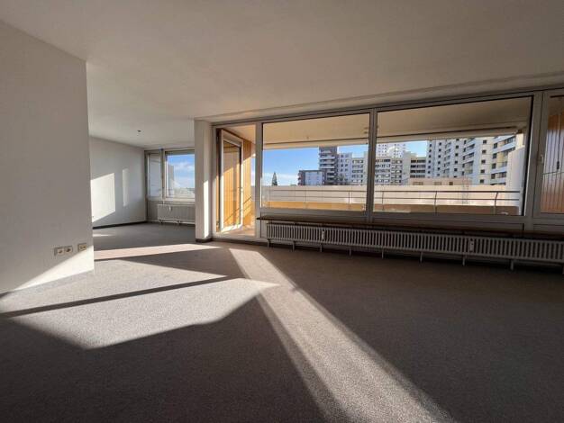 Wohnung zum Kauf provisionsfrei 239.000 € 4,5 Zimmer 134 m² 2. Geschoss frei ab sofort Eltingen Leonberg 71229