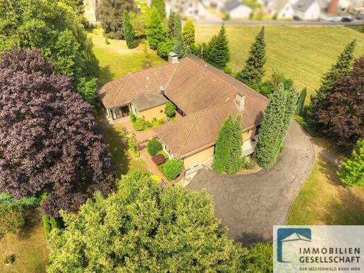 Bungalow zum Kauf 549.000 € 9 Zimmer 318 m² 2.510 m² Grundstück Ransbach-Baumbach 56235