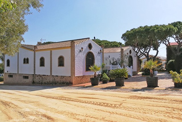 Einfamilienhaus zum Kauf provisionsfrei 2.500.000 € 8 Zimmer 600 m²<br/>Wohnfläche 25.000 m²<br/>Grundstück Chiclana de la Frontera 11130