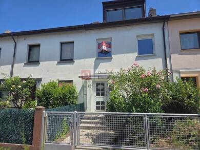 Reihenmittelhaus zum Kauf 399.000 € 5 Zimmer 92 m² 138 m² Grundstück frei ab sofort Frankfurt am Main 60326