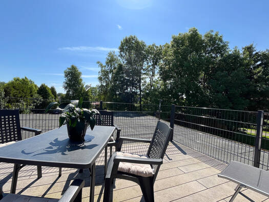 Studio zum Kauf 309.999 € 3 Zimmer 75,9 m² 1. Geschoss Warwerort 25761