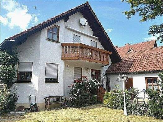 Einfamilienhaus zum Kauf 599.000 € 5,5 Zimmer 151 m² 500 m² Grundstück frei ab sofort Fliederweg 12 Eggolsheim Eggolsheim 91330