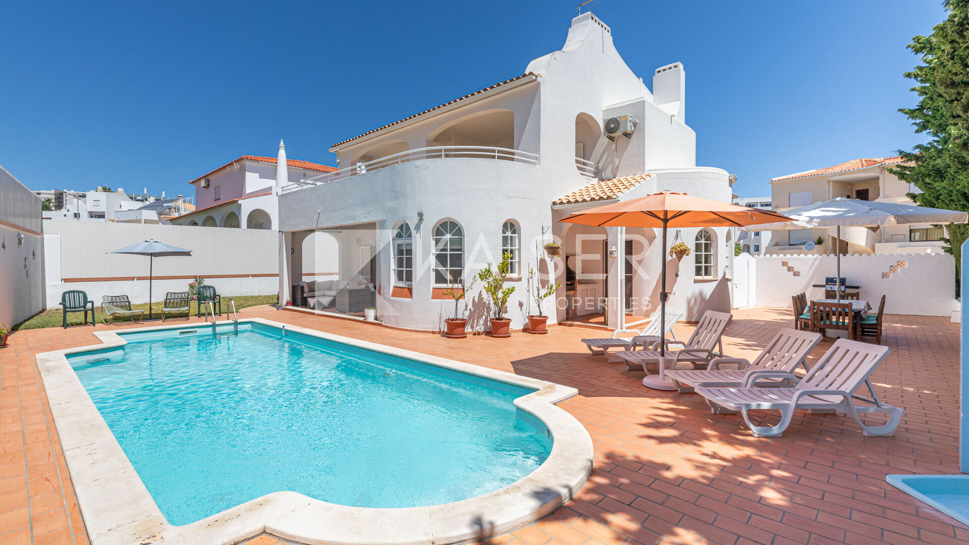 Villa zum Kauf provisionsfrei 675.000 € 5 Zimmer 243 m²<br/>Wohnfläche 576 m²<br/>Grundstück Albufeira