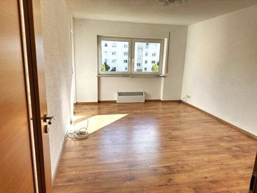 Wohnung zum Kauf 255.000 € 3 Zimmer 69 m² 1. Geschoss Traunreut 83301