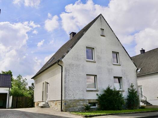 Einfamilienhaus zur Miete 1.275 € 6 Zimmer 140 m² frei ab 01.10.2026 Beckum Beckum 59269