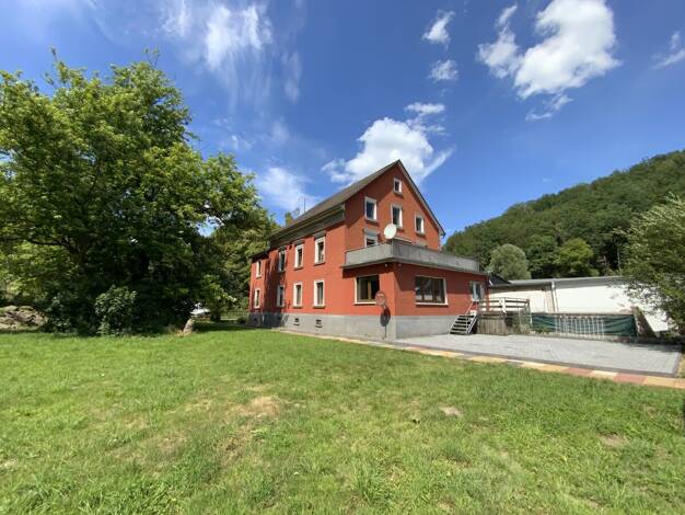Mehrfamilienhaus zum Kauf 420.000 € 13 Zimmer 404,9 m² 3.500 m² Grundstück Lüdenscheid 58515