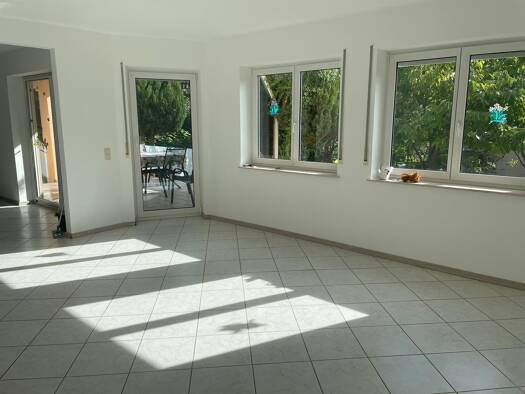 Terrassenwohnung zur Miete 900 € 3 Zimmer 86 m² frei ab sofort Hettstadt 97265