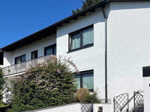 Einfamilienhaus zum Kauf 729.000 € 7 Zimmer 235 m² 1.024 m² Grundstück frei ab sofort Undorf Nittendorf 93152