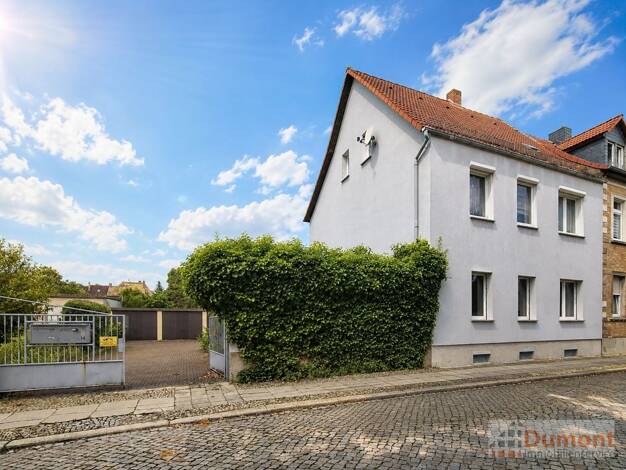 Mehrfamilienhaus zum Kauf provisionsfrei 185.000 € 144 m² 466 m² Grundstück Merseburg 06217