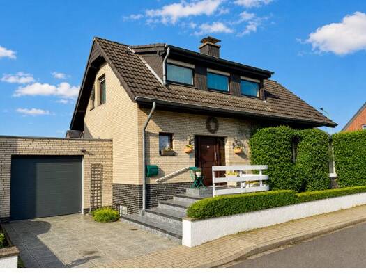 Einfamilienhaus zum Kauf 399.000 € 7 Zimmer 170 m² 459 m² Grundstück Niederzier Niederzier 52382