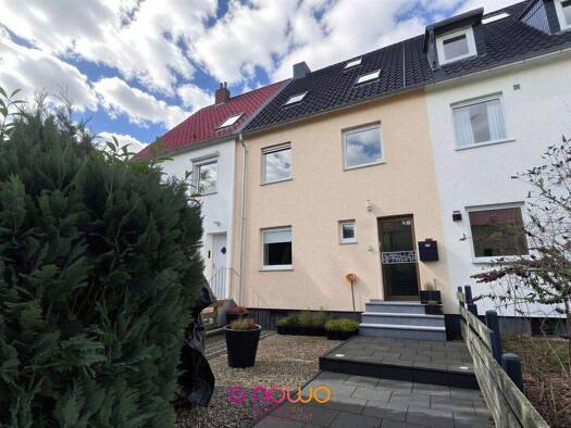 Reihenmittelhaus zum Kauf 259.000 € 4 Zimmer 110 m² 272 m² Grundstück Kralenriede Braunschweig 38108