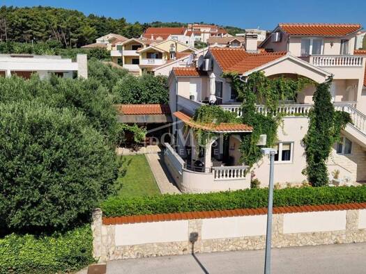 Einfamilienhaus zum Kauf 770.000 € 10 Zimmer Vodice 22211
