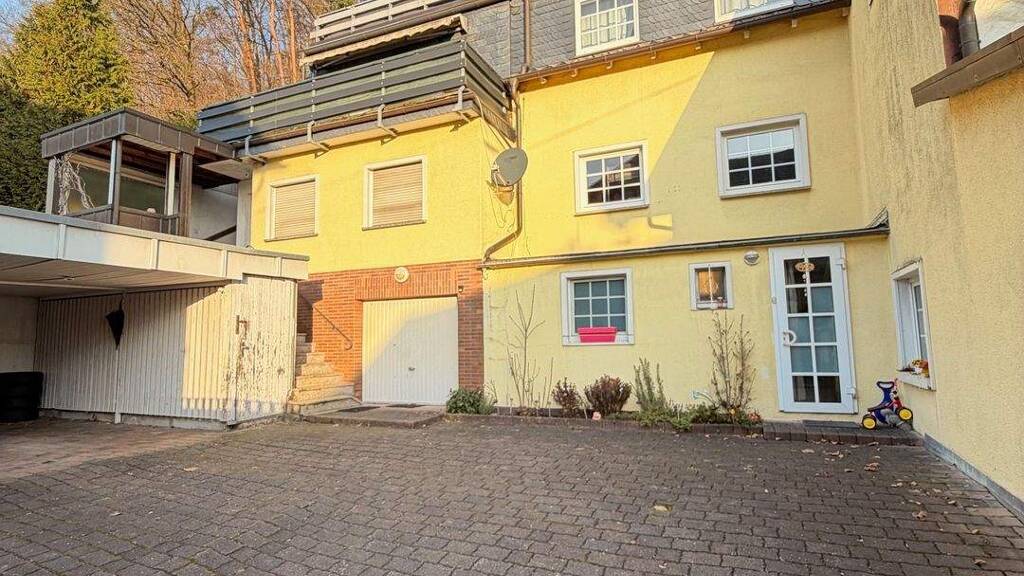 Mehrfamilienhaus zum Kauf als Kapitalanlage geeignet 350.000 € 350 m² 833 m² Grundstück Eitorf 53783