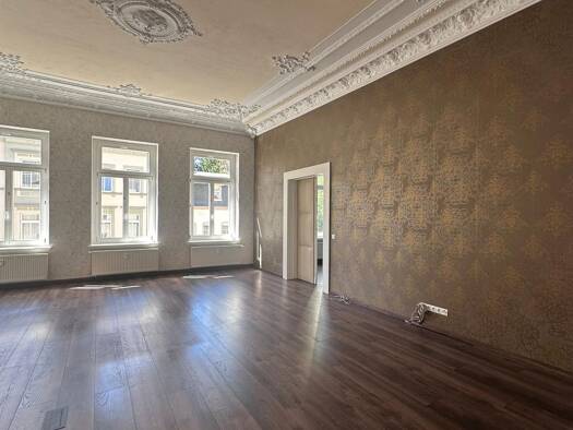 Wohnung zur Miete 835 € 4 Zimmer 154,9 m² 1. Geschoss Leipziger Straße 28 Meerane 08393