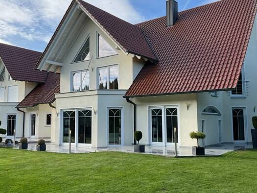 Villa zum Kauf 1.250.000 € 13 Zimmer 588 m² 1.616 m² Grundstück Schretzheim Dillingen a.d.Donau 89407