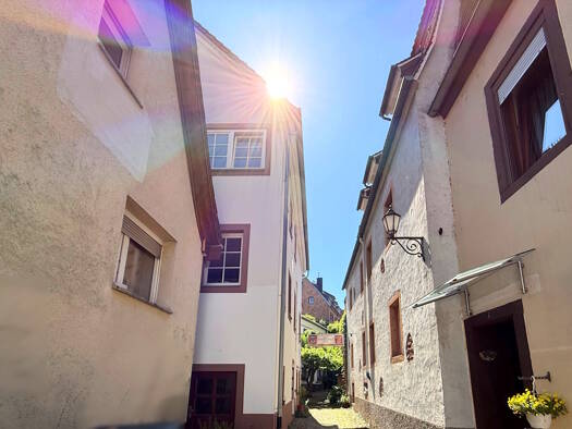 Haus zum Kauf 550.000 € 11 Zimmer 217 m² 208 m² Grundstück Neckargemünd 69151