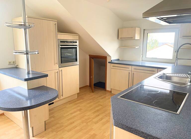 Wohnung zur Miete 775 € 4 Zimmer 96 m²<br/>Wohnfläche 2.<br/>Geschoss ab sofort<br/>Verfügbarkeit Weisendorf Weisendorf 91085