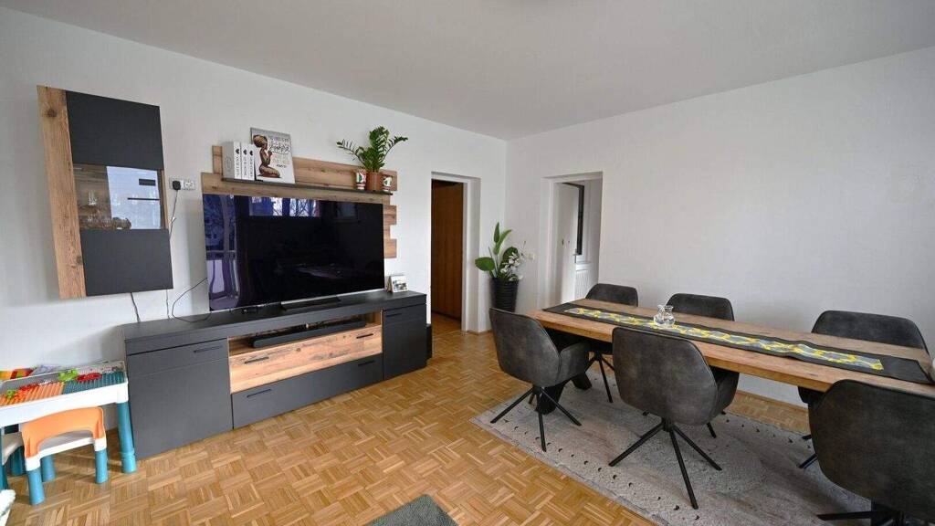 Wohnung zur Miete 921 € 5,5 Zimmer 1. Geschoss frei ab 01.03.2026 Hörsching 4063