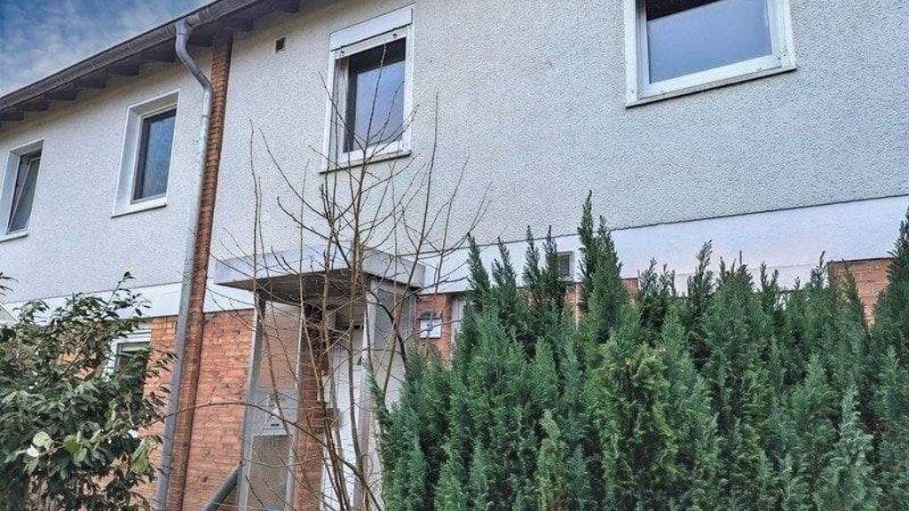 Reihenmittelhaus zum Kauf 259.000 € 4 Zimmer 86 m² 252 m² Grundstück Garstedt Norderstedt 22848