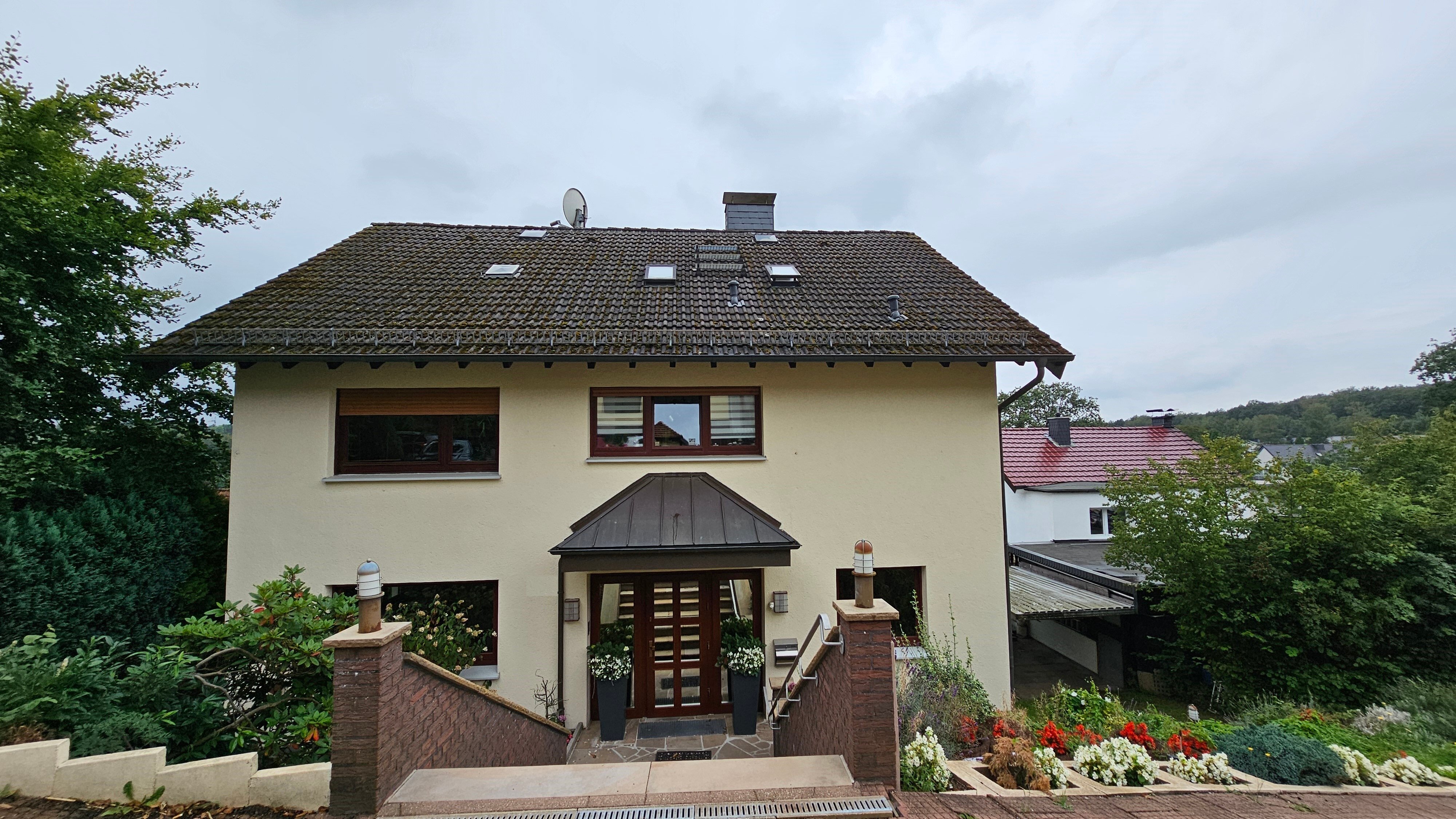 Einfamilienhaus zum Kauf 499.000 € 7 Zimmer 365 m²<br/>Wohnfläche 590 m²<br/>Grundstück Wehberg Lüdenscheid 58509