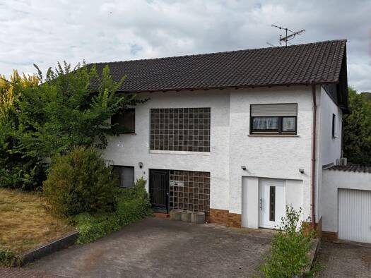 Bungalow zum Kauf 199.000 € 7 Zimmer 197,5 m² 880 m² Grundstück Landsweiler Lebach 66822
