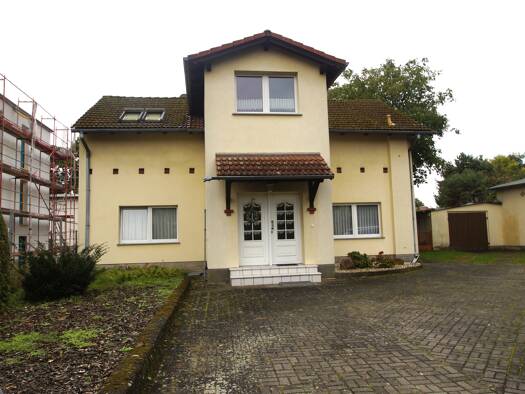 Herrenhaus zum Kauf 499.000 € 7 Zimmer 171 m² 2.071 m² Grundstück Vorstadt Strausberg 15344