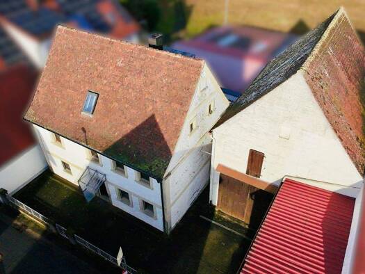 Einfamilienhaus zum Kauf 249.000 € 6 Zimmer 125 m² 334 m² Grundstück frei ab sofort Kaspar-Lang-Straße 4 Zeckern Hemhofen 91334