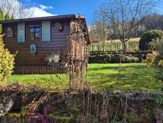 Einfamilienhaus zum Kauf 299.000 € 5 Zimmer 120 m² 620 m² Grundstück frei ab sofort Rod an der Weil Weilrod 61276