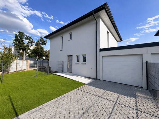 Einfamilienhaus zum Kauf - Erstbezug 748.000 € 4 Zimmer 132 m² 353 m² Grundstück Böheimgasse Vösendorf 2331