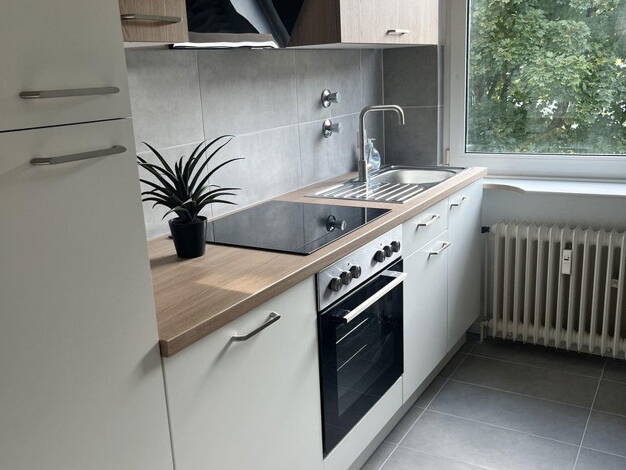 WG-Zimmer zur Miete Wohnen auf Zeit 650 € 150 m² 4. Geschoss frei ab sofort Walpurgisstr.58 Rüttenscheid Essen 45131