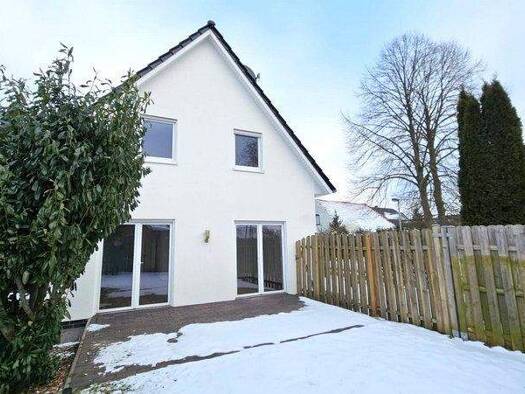 Einfamilienhaus zum Kauf provisionsfrei 379.000 € 4,5 Zimmer 108 m² 275 m² Grundstück frei ab sofort Dwoberg/Ströhen Delmenhorst 27753