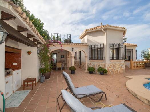 Haus zum Kauf 870.000 € 203 m² 805 m² Grundstück Dénia 03700