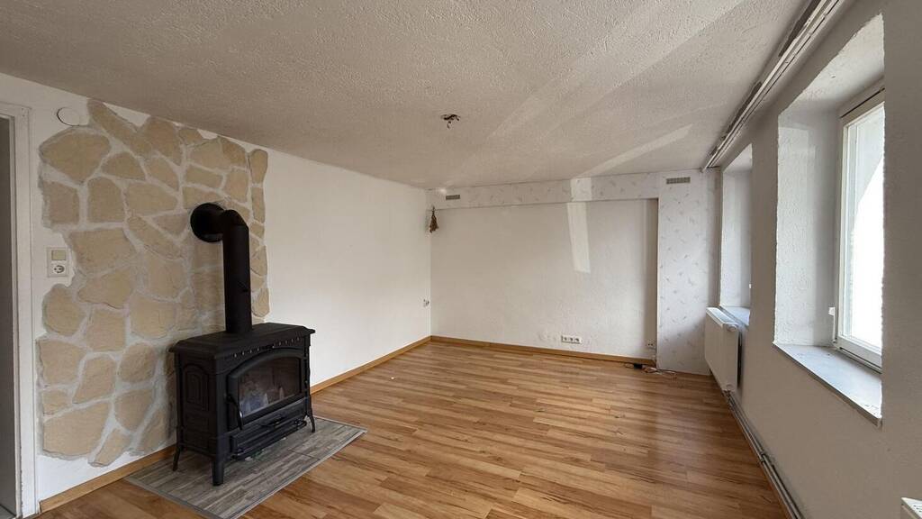 Mehrfamilienhaus zum Kauf 330.000 € 7 Zimmer 160 m² 341 m² Grundstück Nack Lottstetten 79807