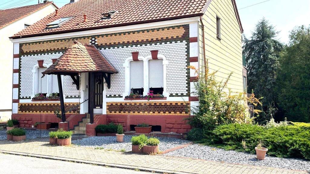 Einfamilienhaus zum Kauf 173.000 € 6 Zimmer 160 m² 1.800 m² Grundstück Emmersweiler 66352