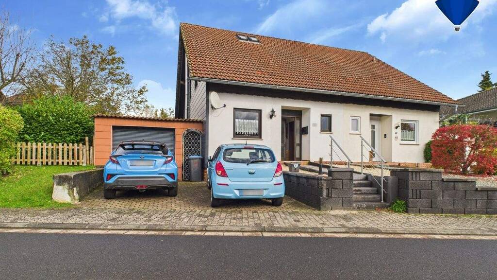 Doppelhaushälfte zum Kauf 199.000 € 4 Zimmer 100 m² 658 m² Grundstück Niederlosheim Losheim am See / Niederlosheim 66679