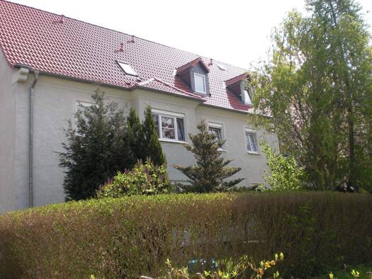 Wohnung zur Miete 320 € 2 Zimmer 55 m² 2. Geschoss frei ab sofort Lessingstraße 3 Rötha 04571