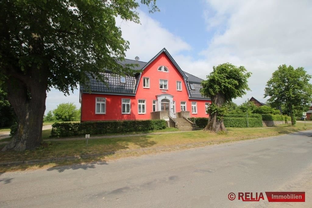 Mehrfamilienhaus zum Kauf provisionsfrei als Kapitalanlage geeignet 315.000 € 14 Zimmer 290 m²<br/>Wohnfläche 10.582 m²<br/>Grundstück Tarnow Tarnow 18249