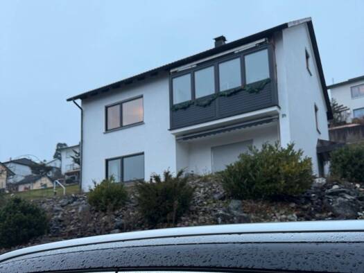 Einfamilienhaus zur Miete 1.650 € 5 Zimmer 150 m² 1.000 m² Grundstück frei ab sofort Ebelsbach Ebelsbach 97500