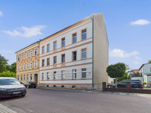 Mehrfamilienhaus zum Kauf als Kapitalanlage geeignet 395.000 € 12 Zimmer 347 m² 630 m² Grundstück Lomlerstraße 15 Zwenkau 04442