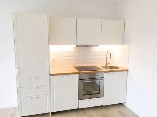 Wohnung zur Miete 660 € 1 Zimmer 40 m² 10 Geschosse frei ab sofort Quellental 25421