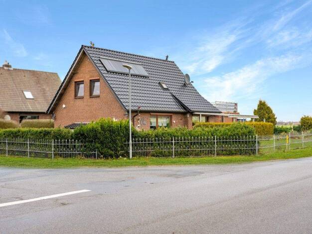 Einfamilienhaus zum Kauf 250.000 € 6 Zimmer 140 m² 1.100 m² Grundstück Reetze Lüchow 29439