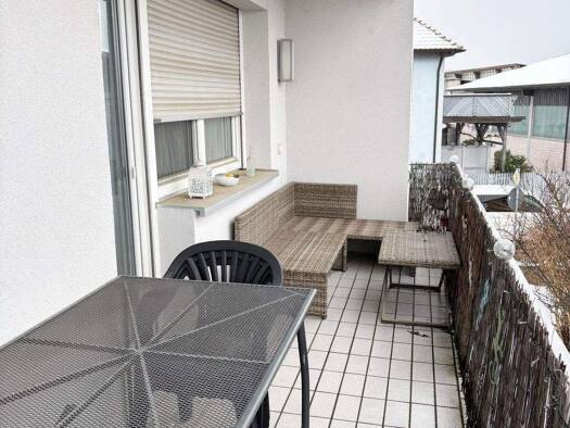 Wohnung zur Miete 900 € 4 Zimmer 98 m² 1. Geschoss frei ab sofort Volkach Volkach 97332
