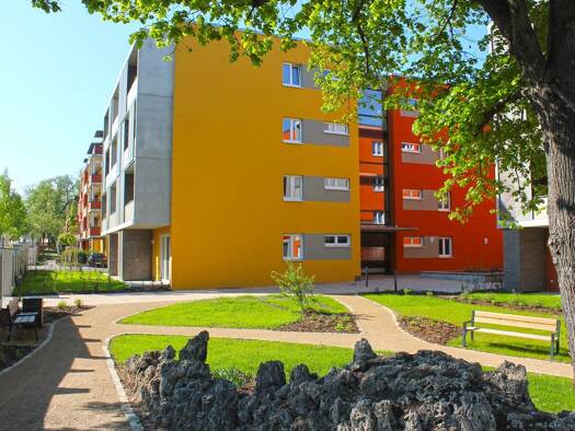 Studio zur Miete 406 € 1 Zimmer 45,1 m² EG frei ab 01.07.2026 Berliner Straße 13 a Innenstadt Gera 07545