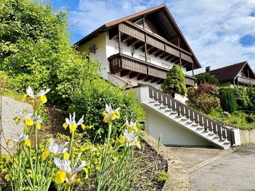 Einfamilienhaus zum Kauf 699.000 € 7 Zimmer 269 m² 879 m² Grundstück Deggendorf 94469