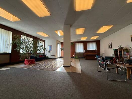Wohnung zum Kauf 280.000 € 5 Zimmer 177 m² EG Neckarau Neckarau 68199