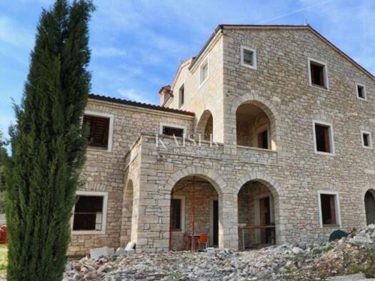 Haus zum Kauf 1.900.000 € 24 Zimmer 650 m² Sosici, Kanfanar Kanfanar